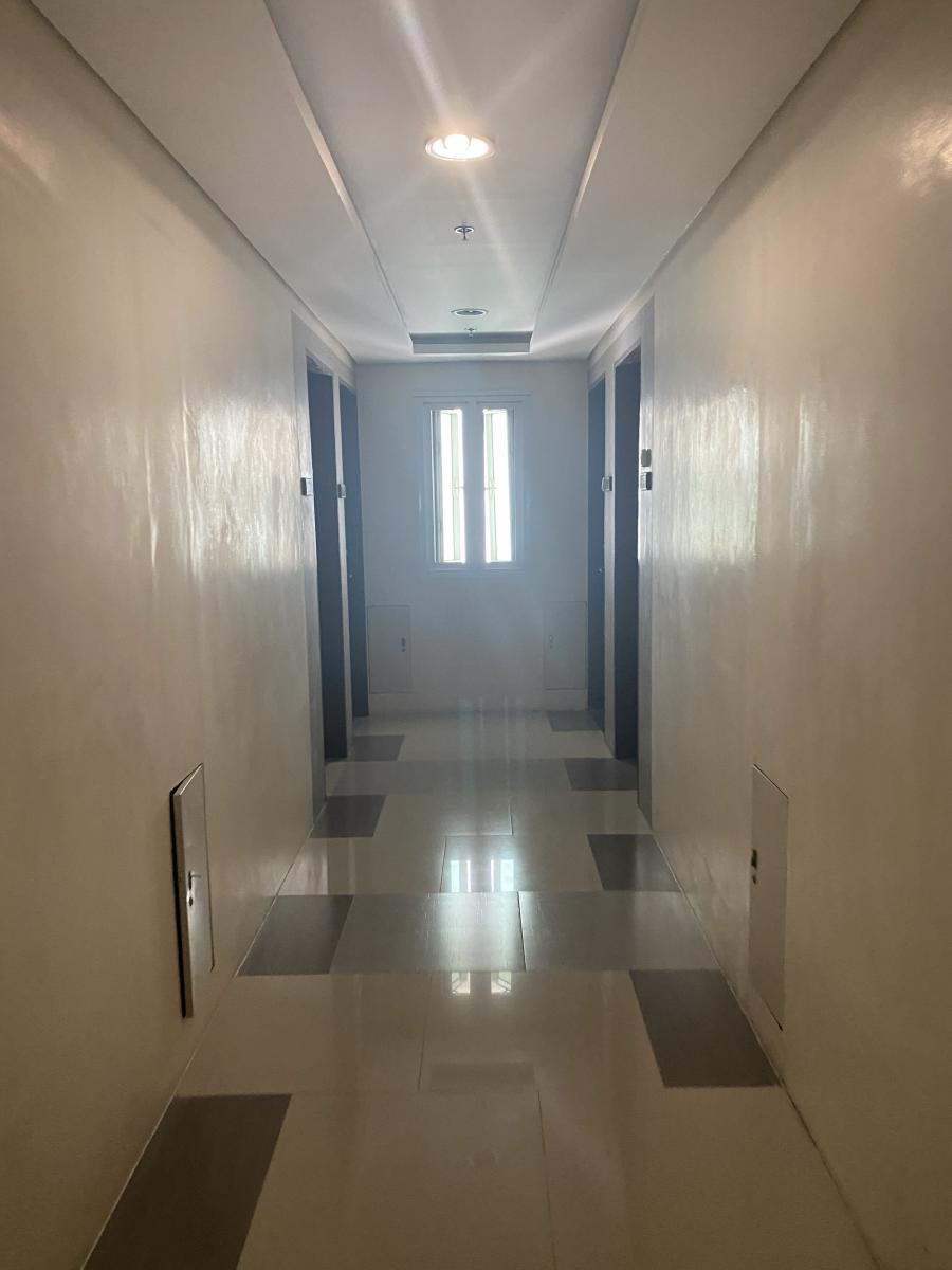 2BR Unit with parking For Sale in The Beacon, Makati!