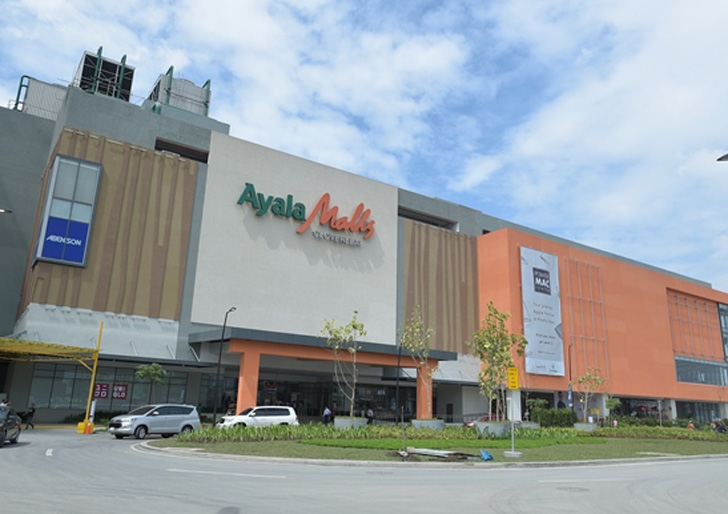 New shopping center north of Manila