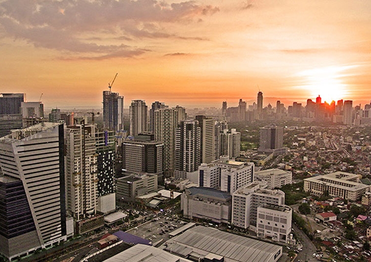 Economists see Philippines growth easing