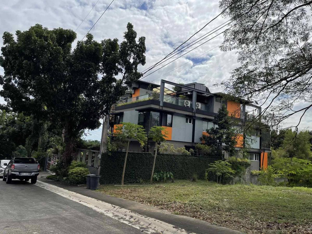 The Manila Southwoods - House & Lot