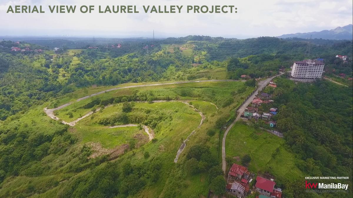 Houses and Premiere Villa Units For Sale in Laurel Valley