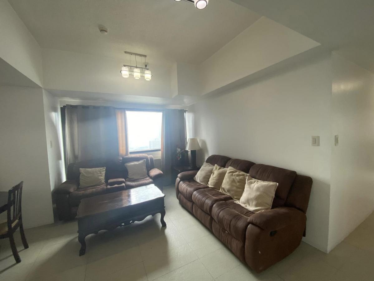 3BR Unit For Rent in BSA Twin Towers, Mandaluyong