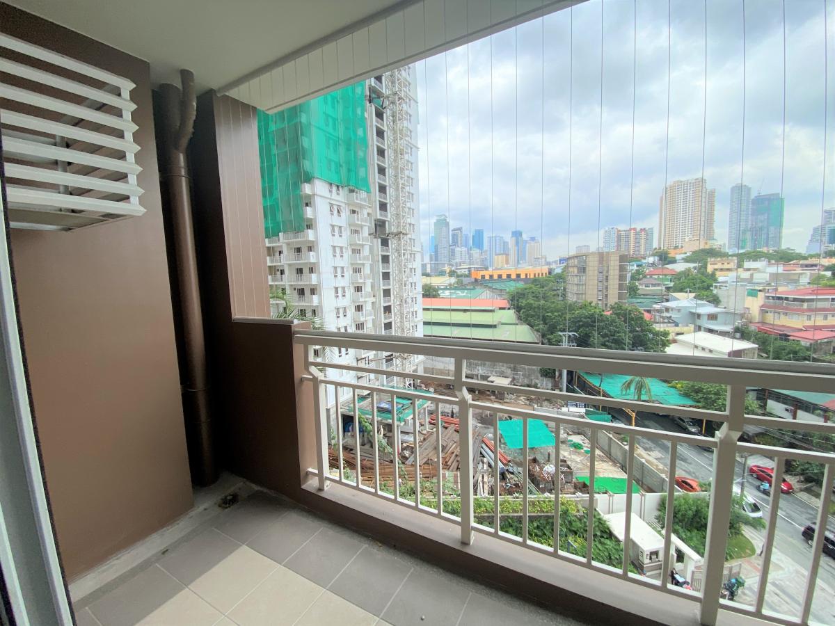 2 Bedroom Unit For Rent in Brixton Place, Pasig City!