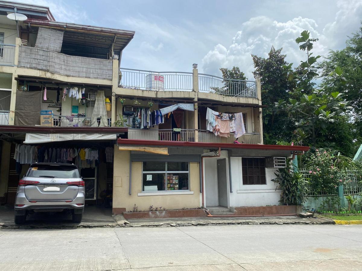 3 Storey Commercial Building For Sale