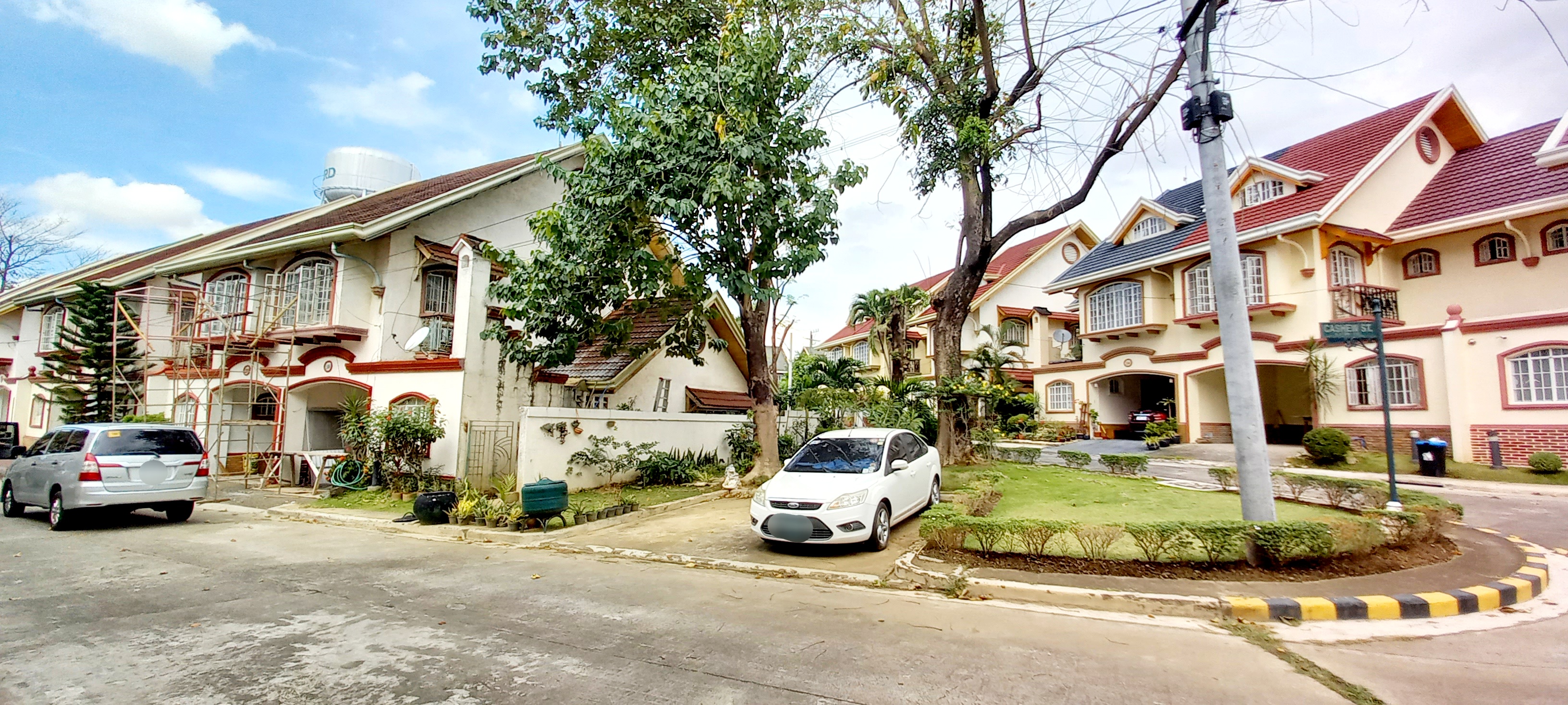 Townhouse @ Orchard, Dasmarinas For Sale